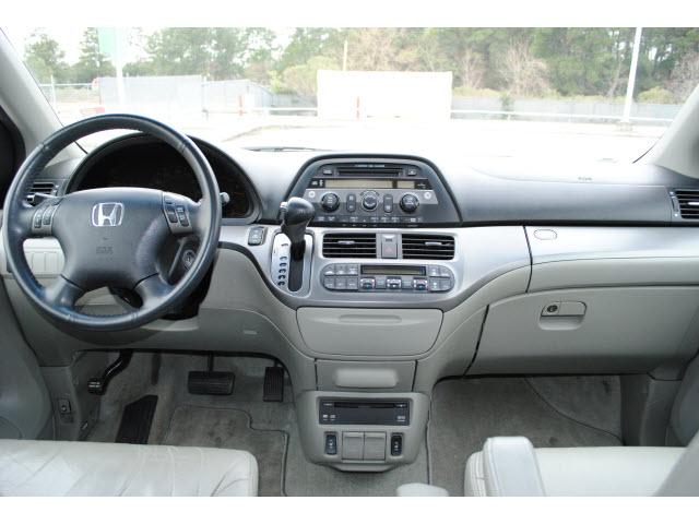 Honda Odyssey 2007 photo 3