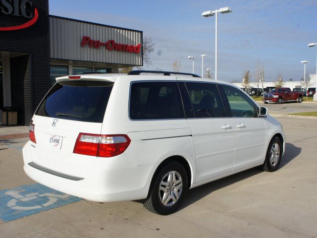 Honda Odyssey 2007 photo 3