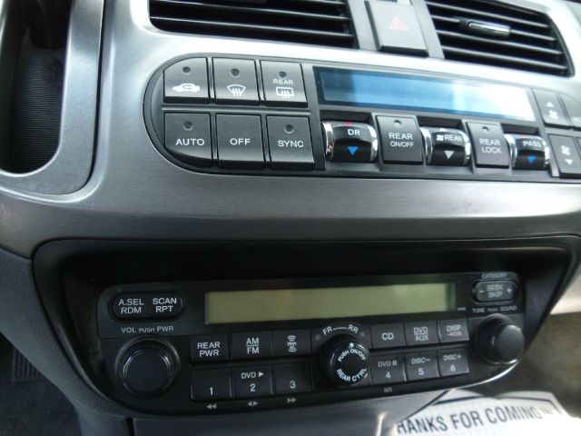 Honda Odyssey AWD SUN ROOF GAS Saver MiniVan