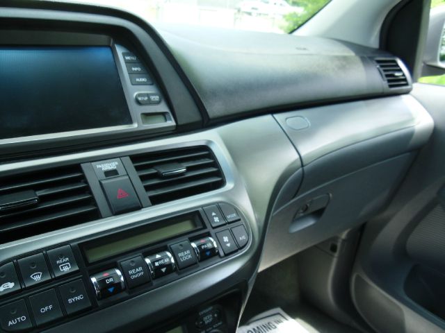 Honda Odyssey 2007 photo 2