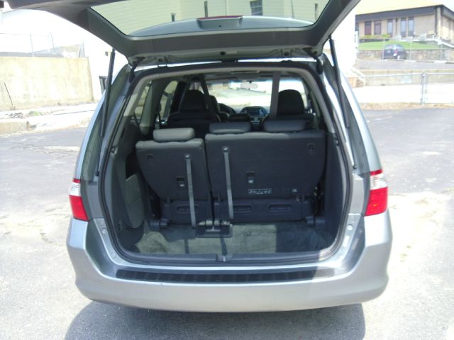 Honda Odyssey 2007 photo 7
