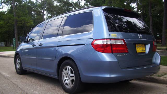 Honda Odyssey 2007 photo 2