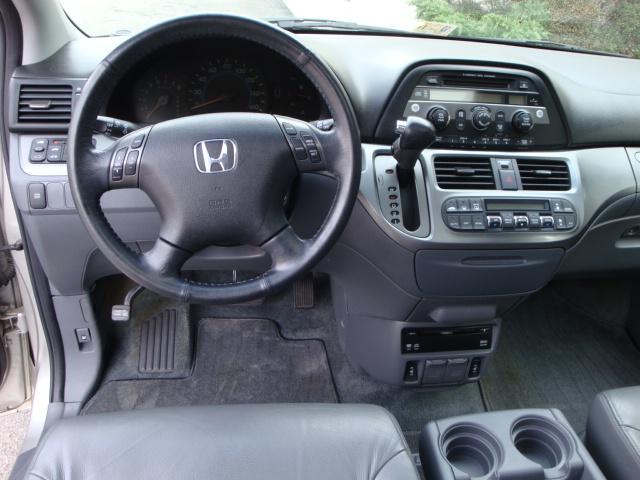 Honda Odyssey LS 2WD MiniVan