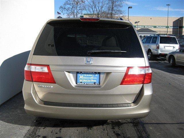 Honda Odyssey 2007 photo 3