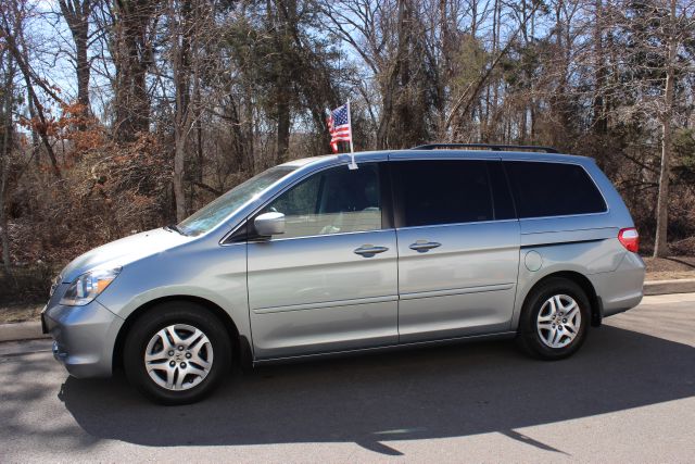Honda Odyssey Slt/laramie 4D Quad Cab Truck MiniVan
