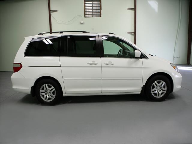 Honda Odyssey LS 2WD MiniVan