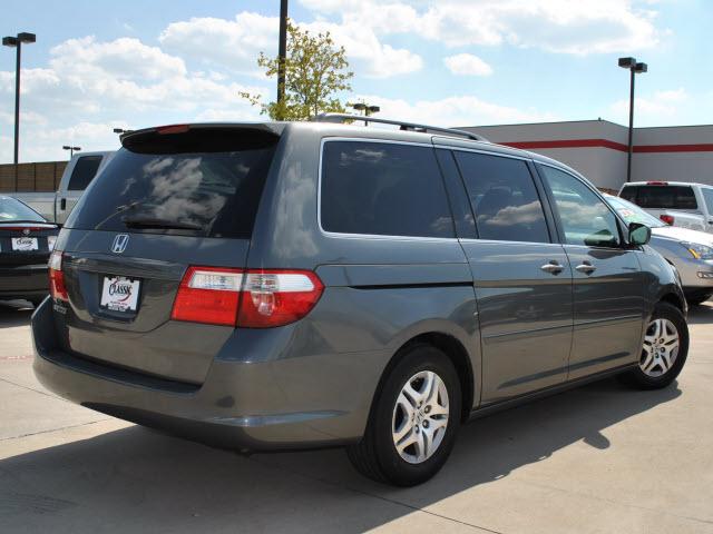 Honda Odyssey 2007 photo 3