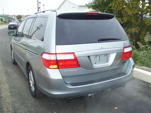 Honda Odyssey 2007 photo 2