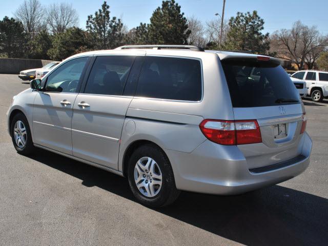Honda Odyssey 2007 photo 2