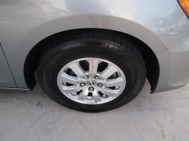 Honda Odyssey 2008 photo 2