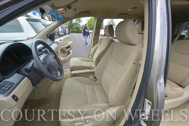 Honda Odyssey 2008 photo 2