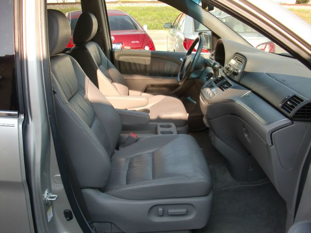 Honda Odyssey LS 2WD MiniVan