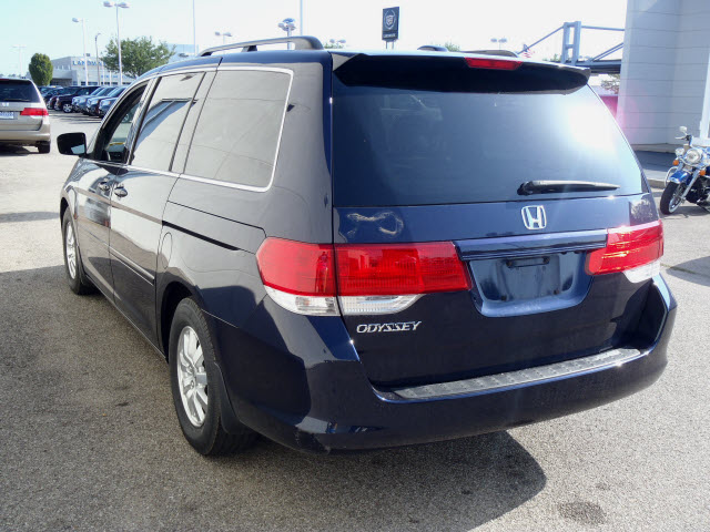 Honda Odyssey 2008 photo 2