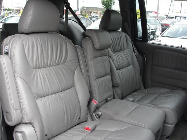 Honda Odyssey 2009 photo 2