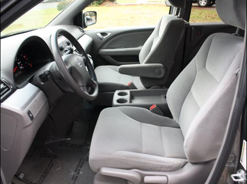 Honda Odyssey 2009 photo 4