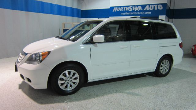 Honda Odyssey AWD SUN ROOF GAS Saver MiniVan