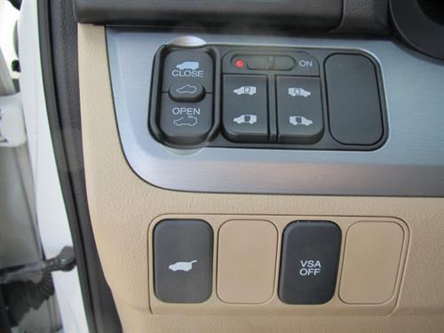 Honda Odyssey 2009 photo 3