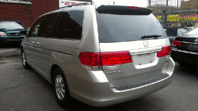 Honda Odyssey 2009 photo 4