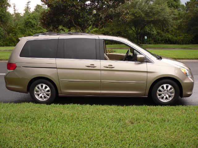 Honda Odyssey AWD SUN ROOF GAS Saver MiniVan