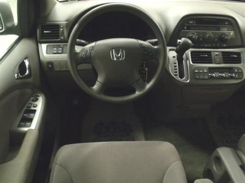 Honda Odyssey 2010 photo 2