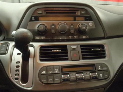 Honda Odyssey 2010 photo 3