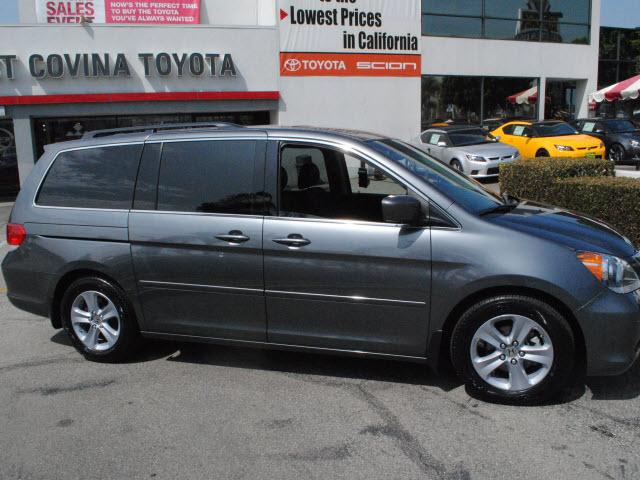 Honda Odyssey 2010 photo 1