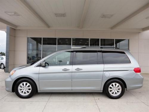 Honda Odyssey 2010 photo 2