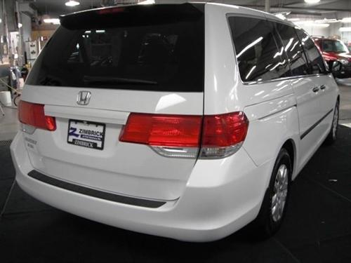 Honda Odyssey 2010 photo 2