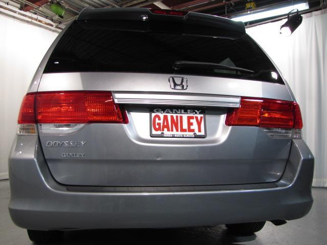 Honda Odyssey 2010 photo 3
