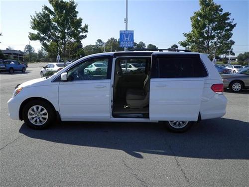 Honda Odyssey 2010 photo 4