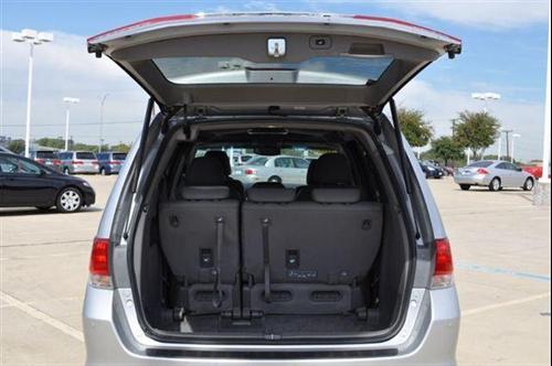 Honda Odyssey 2010 photo 2