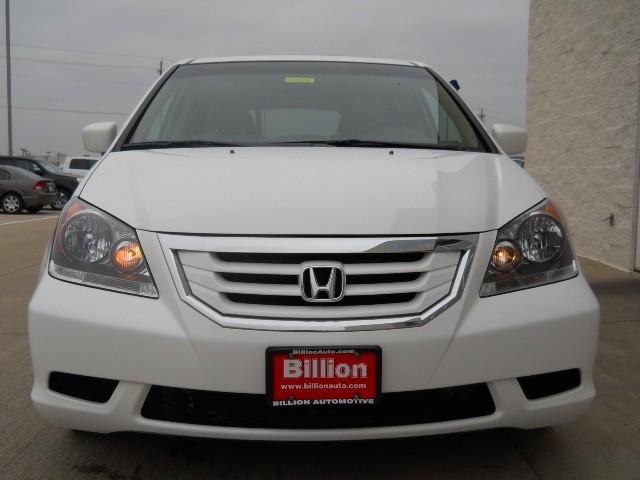 Honda Odyssey 2010 photo 1