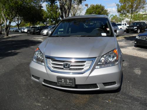 Honda Odyssey 2010 photo 3