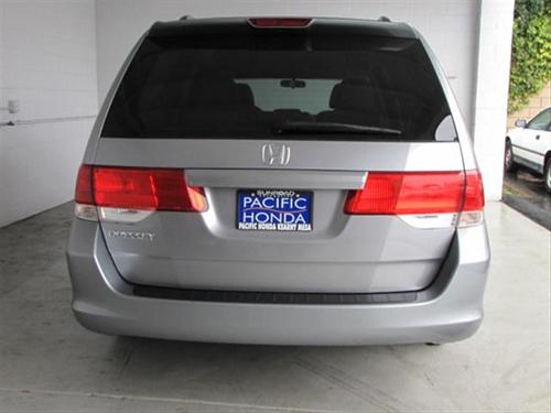 Honda Odyssey 2010 photo 1