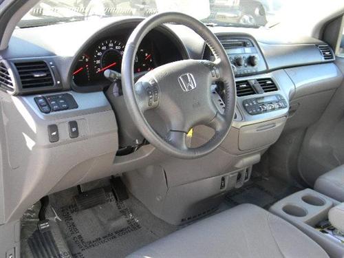 Honda Odyssey 2010 photo 4
