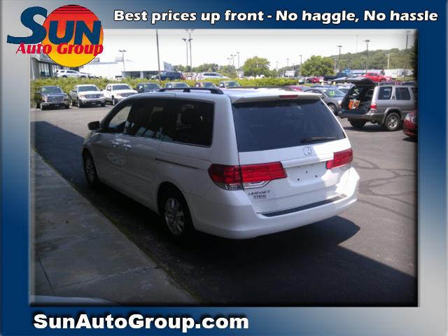 Honda Odyssey 2010 photo 2