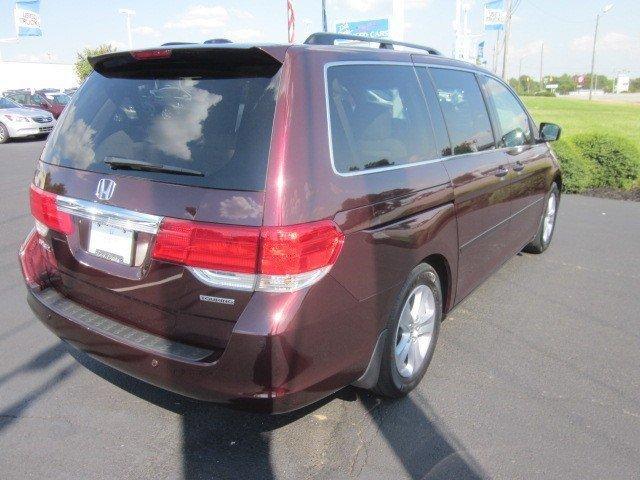 Honda Odyssey 2010 photo 2