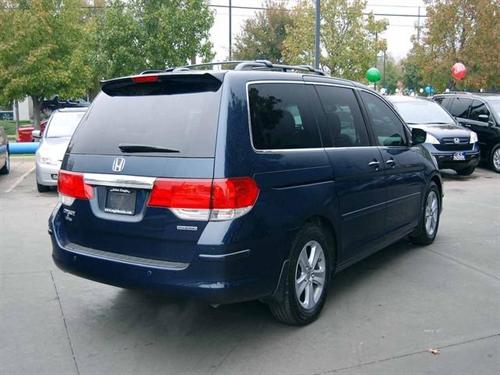Honda Odyssey 2010 photo 3