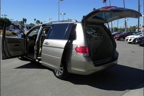 Honda Odyssey 2010 photo 3