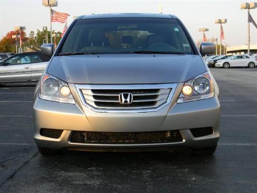 Honda Odyssey 2010 photo 1