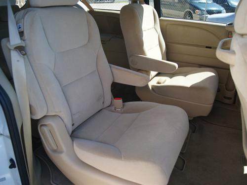 Honda Odyssey 2010 photo 5