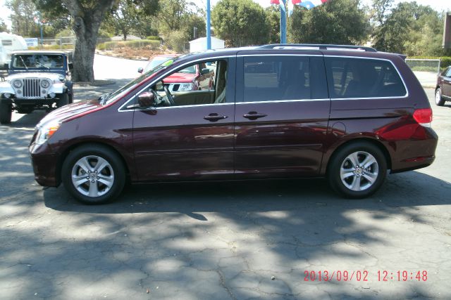 Honda Odyssey 2010 photo 4