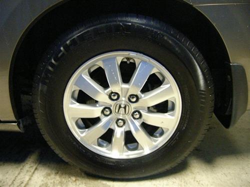 Honda Odyssey 2010 photo 2