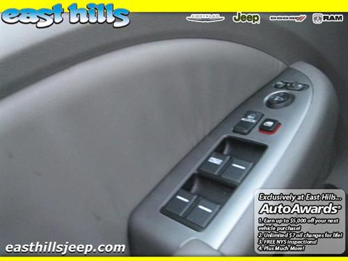 Honda Odyssey 2010 photo 2