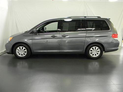 Honda Odyssey 2010 photo 2