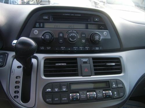 Honda Odyssey 2010 photo 3