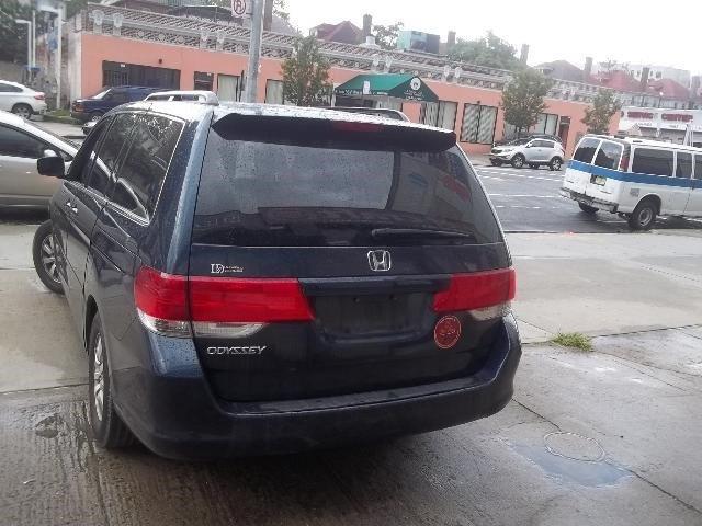 Honda Odyssey 2010 photo 4