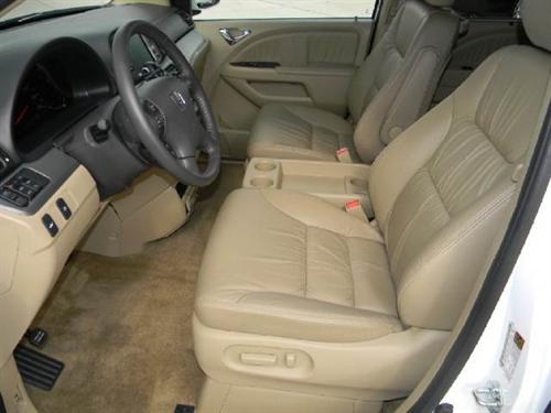 Honda Odyssey 2010 photo 4