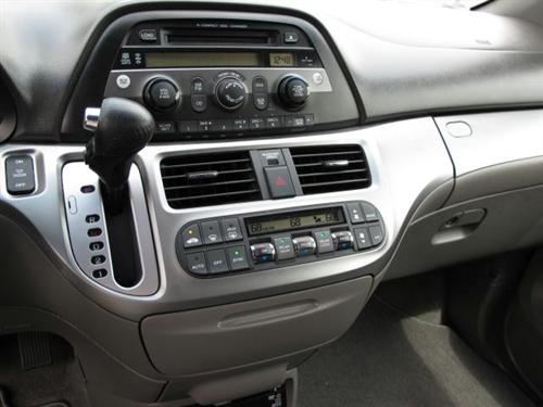 Honda Odyssey 2010 photo 3