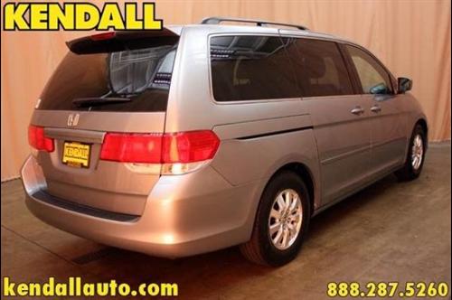 Honda Odyssey 2010 photo 2